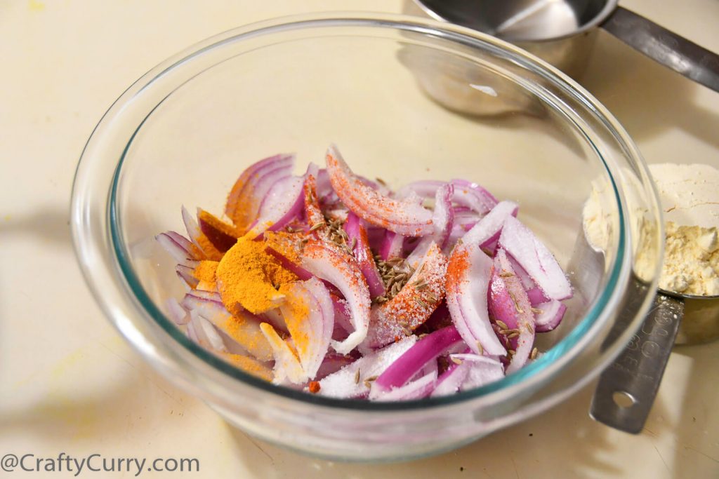 punjabi-kadhi-onion-fritters-recipe
