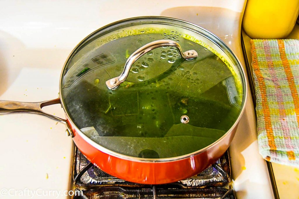 Aloo-palak-gravy-simple-recipe